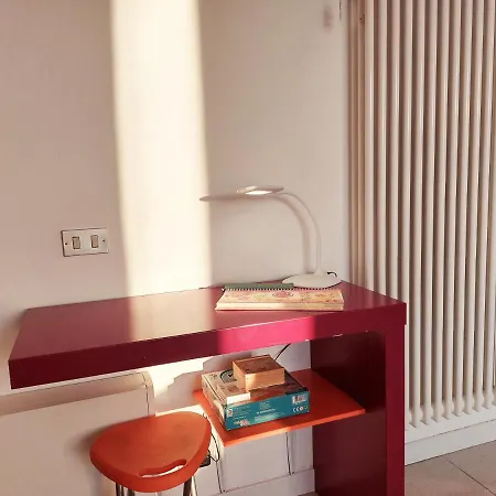 Elegante Con Pianoforte! * تْشيفيتانوفا ماركي